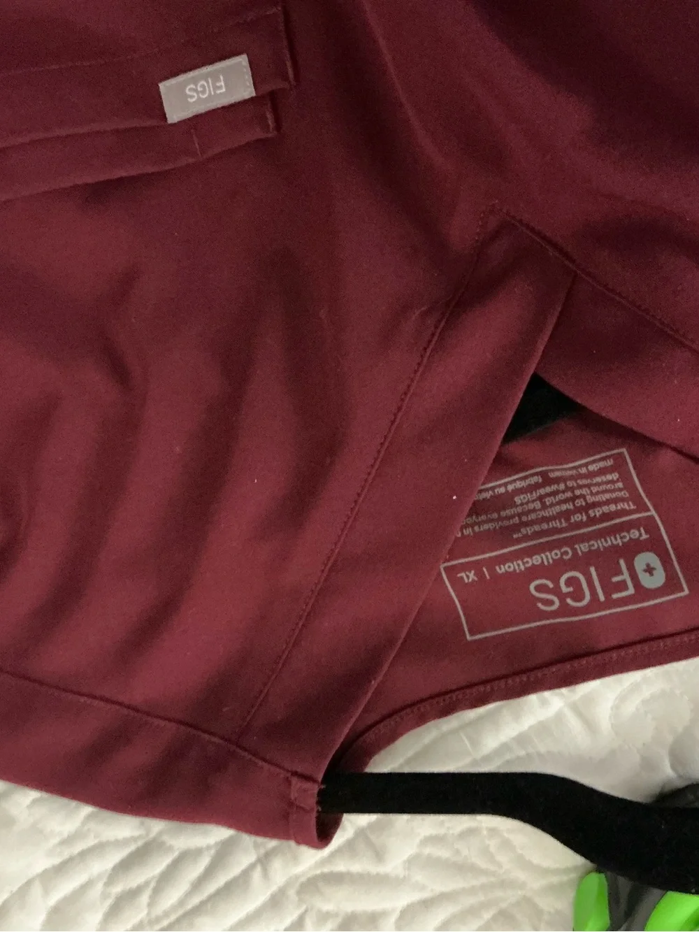 Figs Men's Scrub Set in Burgundy men’s XL